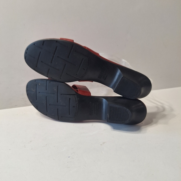 Munro American Leather Red Bow Low Wedge Kitten Heel Sandals Size 9.5N - Picture 10 of 15